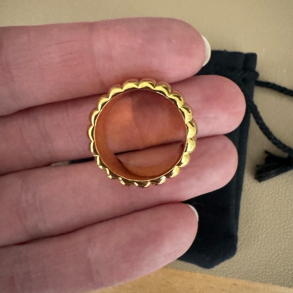 Mejuri Gold Ribbed Ring - Picture 2 of 5